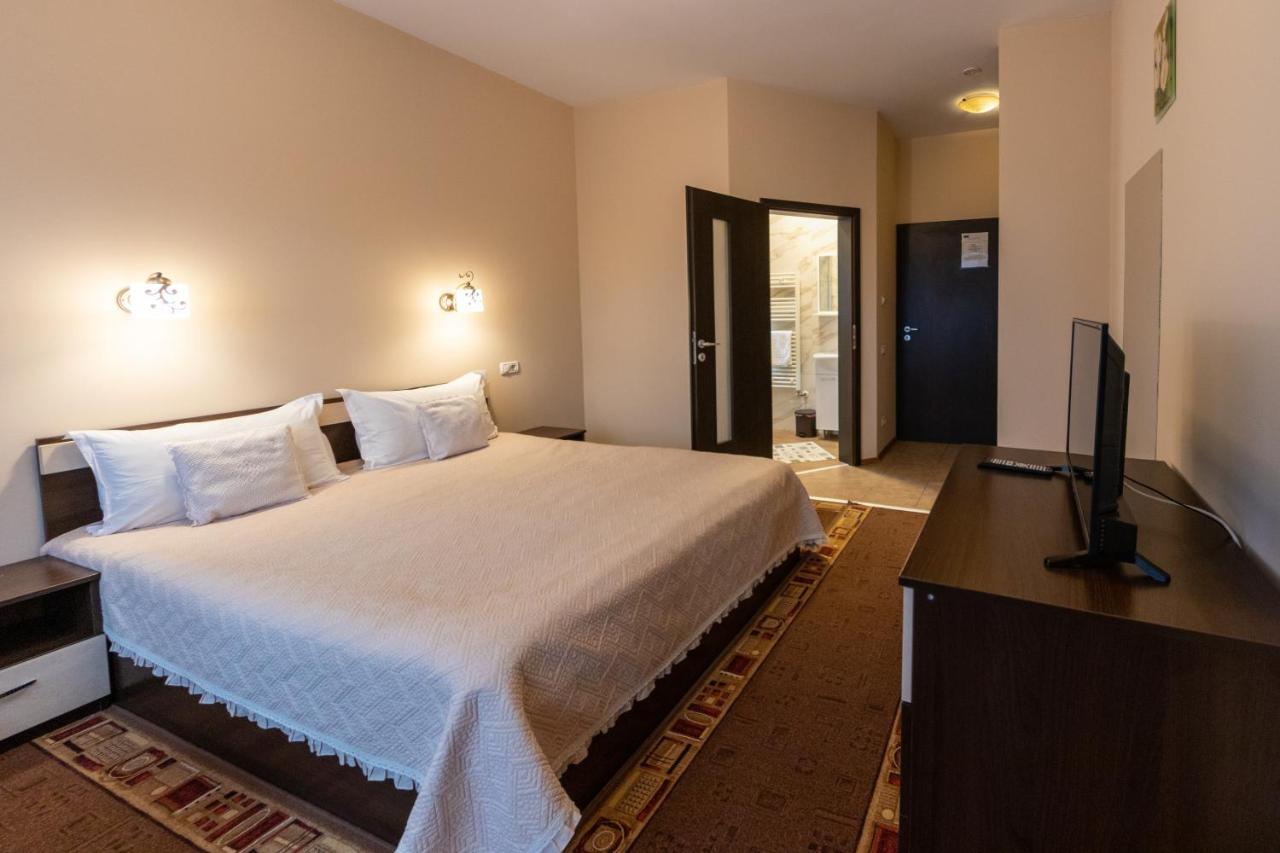 Pension Master Sinaia Esterno foto