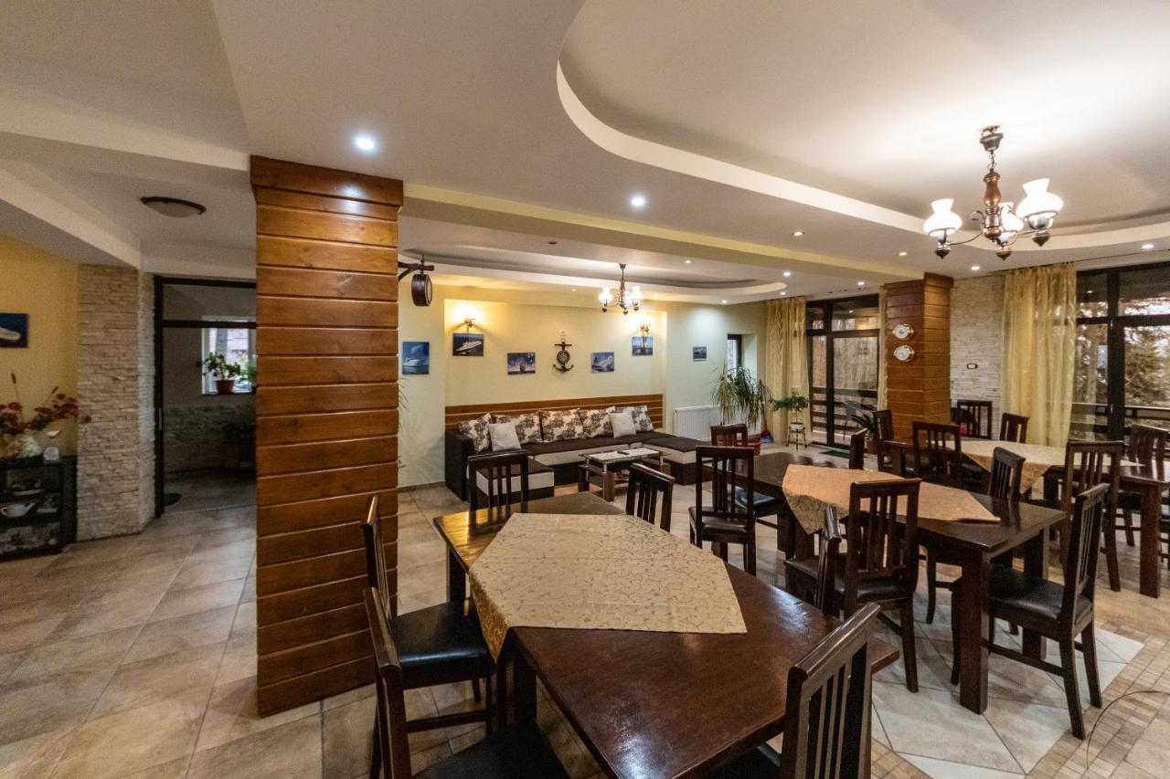 Pension Master Sinaia Esterno foto